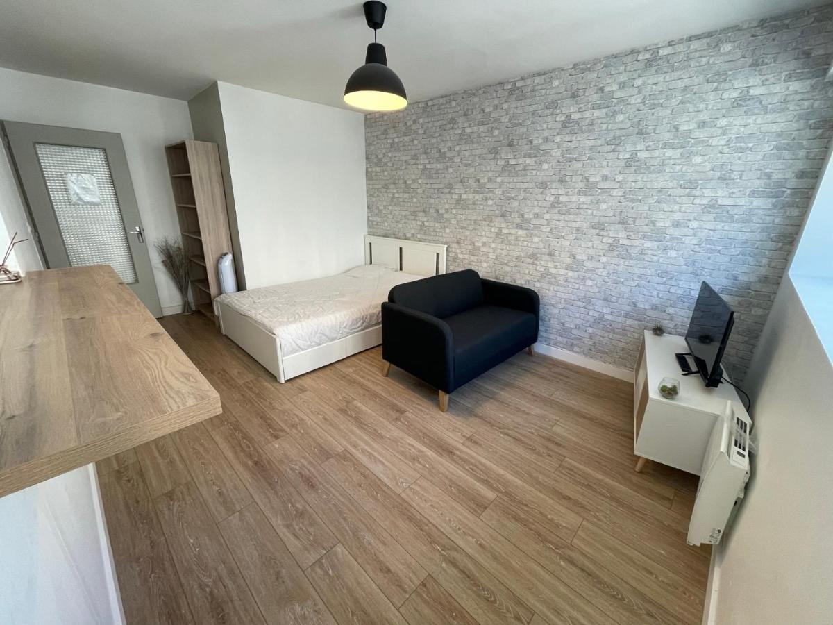 Studio & Parking Prive Centre Orleans Tram Au Pied Apartment Exterior photo